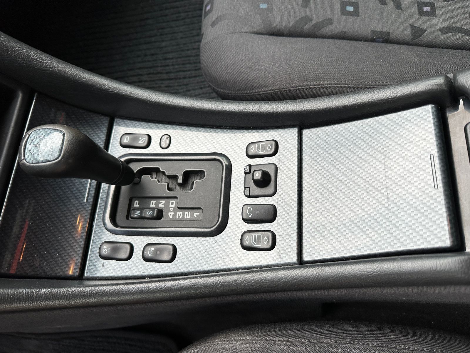 Fahrzeugabbildung Mercedes-Benz CLK 320 3.2 Sport 224 PS Tüv neu sehr sauber