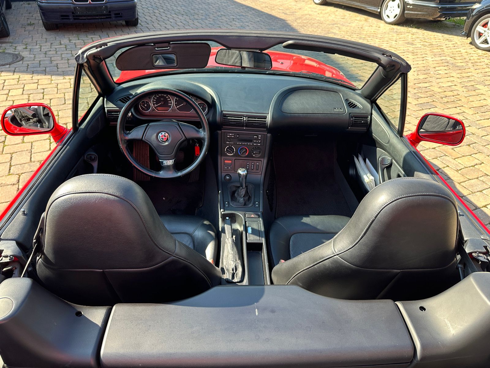 Fahrzeugabbildung BMW Z3 Roadster 1.8 115 PS HU neu Leder Dach neu!!!