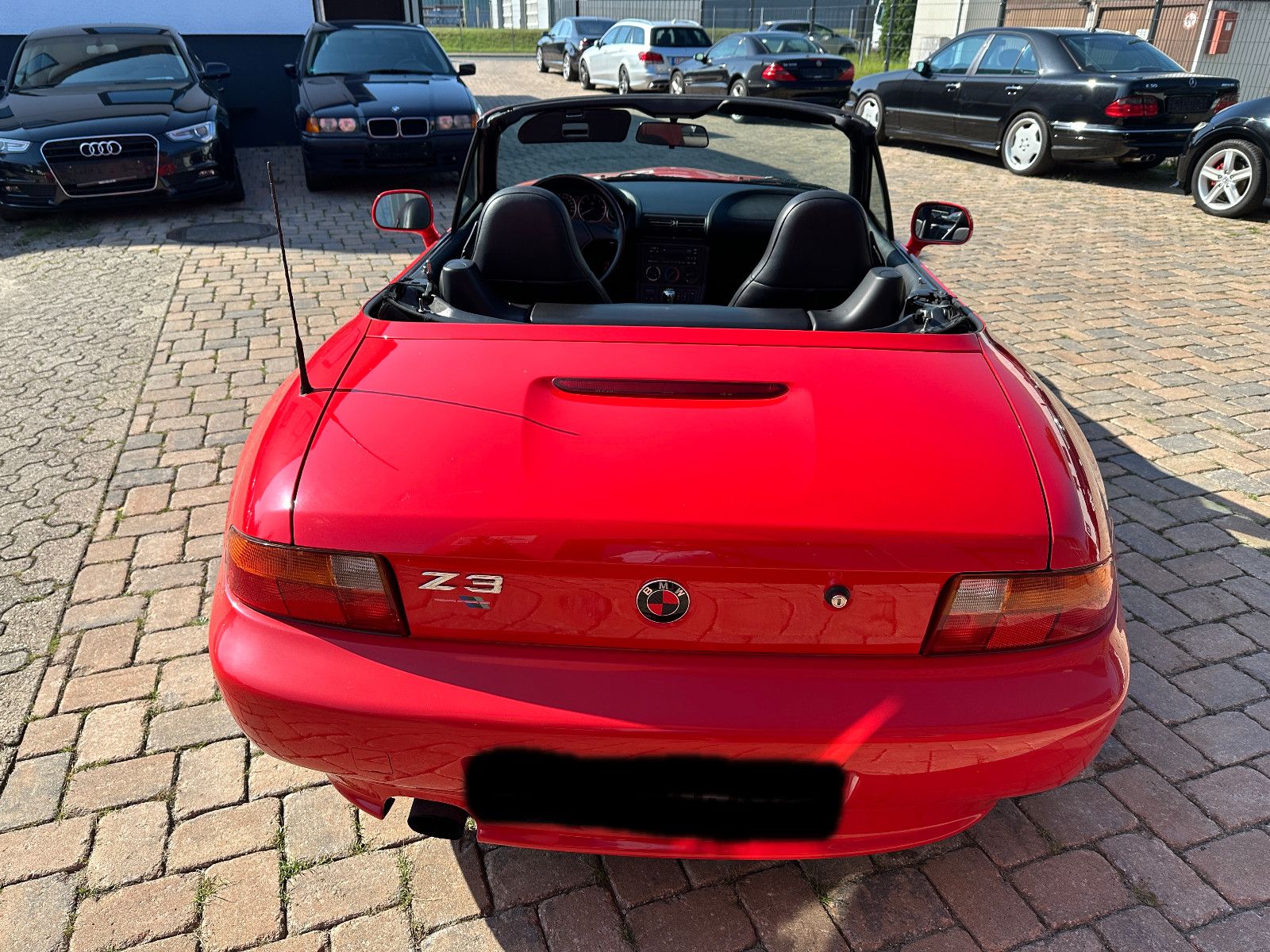 Fahrzeugabbildung BMW Z3 Roadster 1.8 115 PS HU neu Leder Dach neu!!!