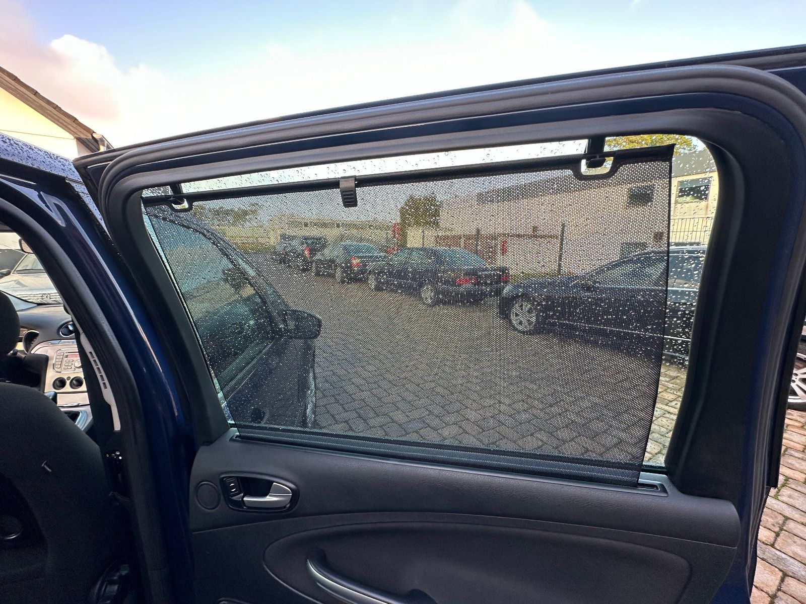 Fahrzeugabbildung Ford Galaxy Concept 2.0 140 PS HU neu 7 Sitze