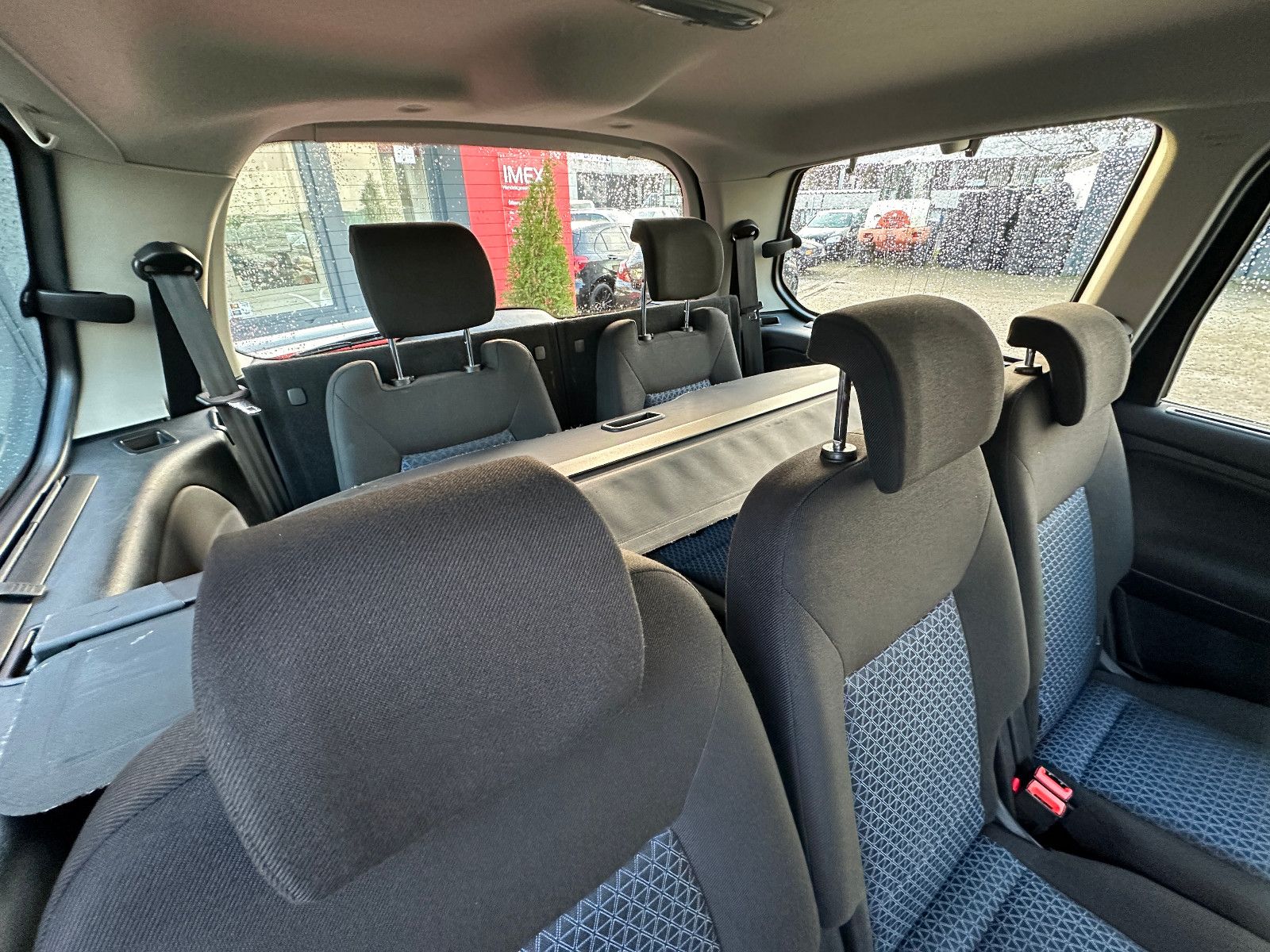Fahrzeugabbildung Ford Galaxy Concept 2.0 140 PS HU neu 7 Sitze
