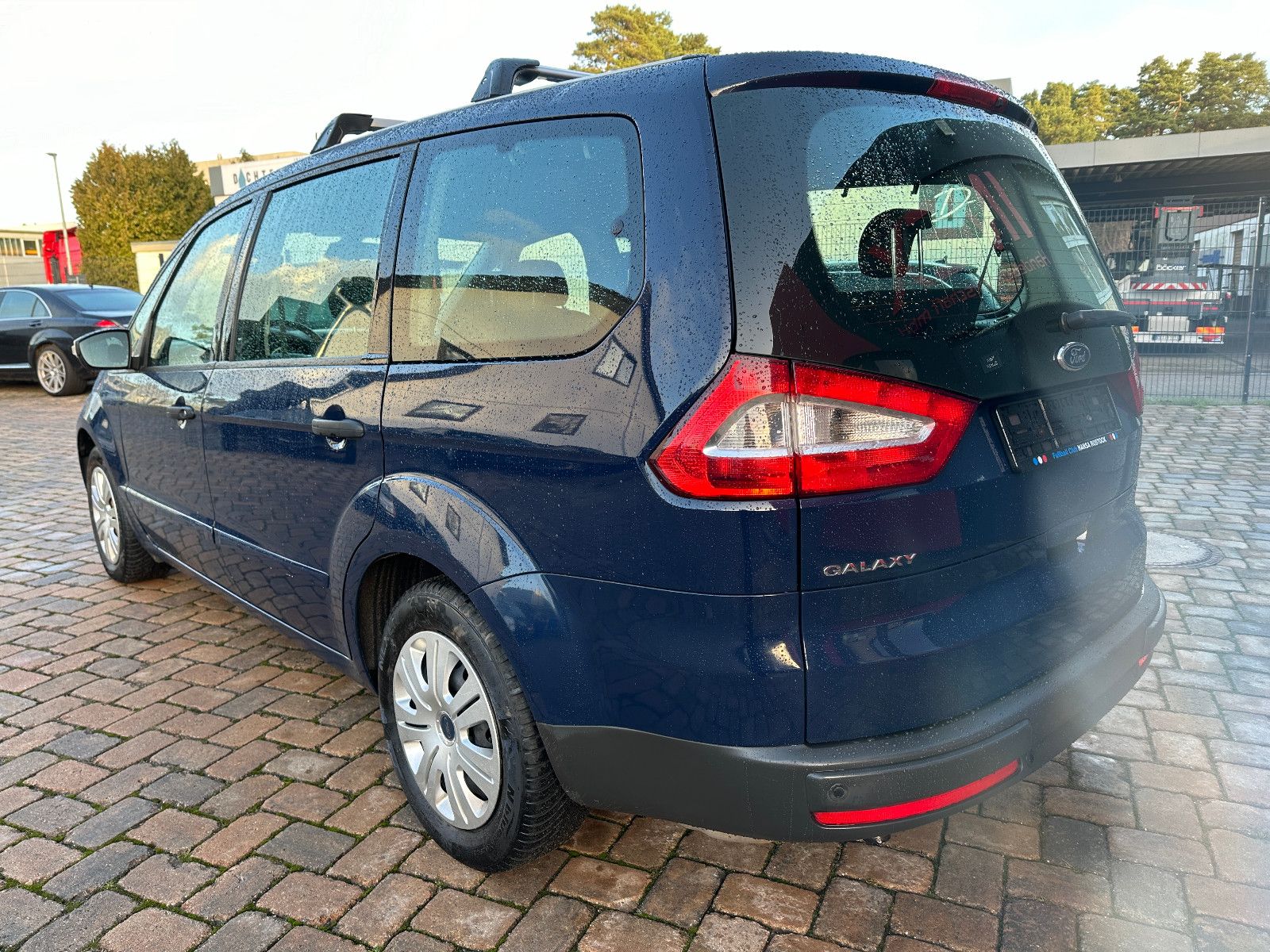 Fahrzeugabbildung Ford Galaxy Concept 2.0 140 PS HU neu 7 Sitze