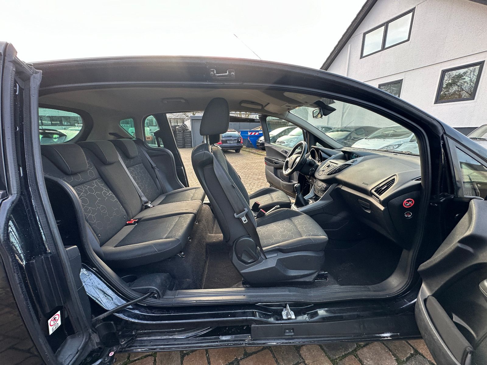 Fahrzeugabbildung Ford B-Max Trend 1.0 101 PS HU 8/26 S/W SH Alu