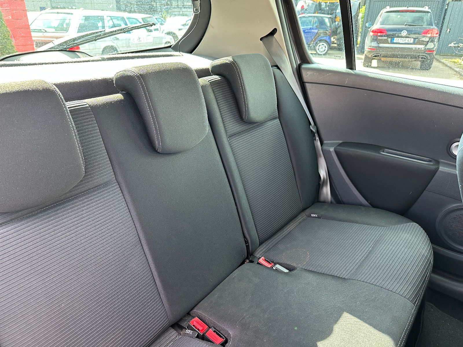 Fahrzeugabbildung Renault Clio III Tom Tom Edition HU neu Navi Klima SH