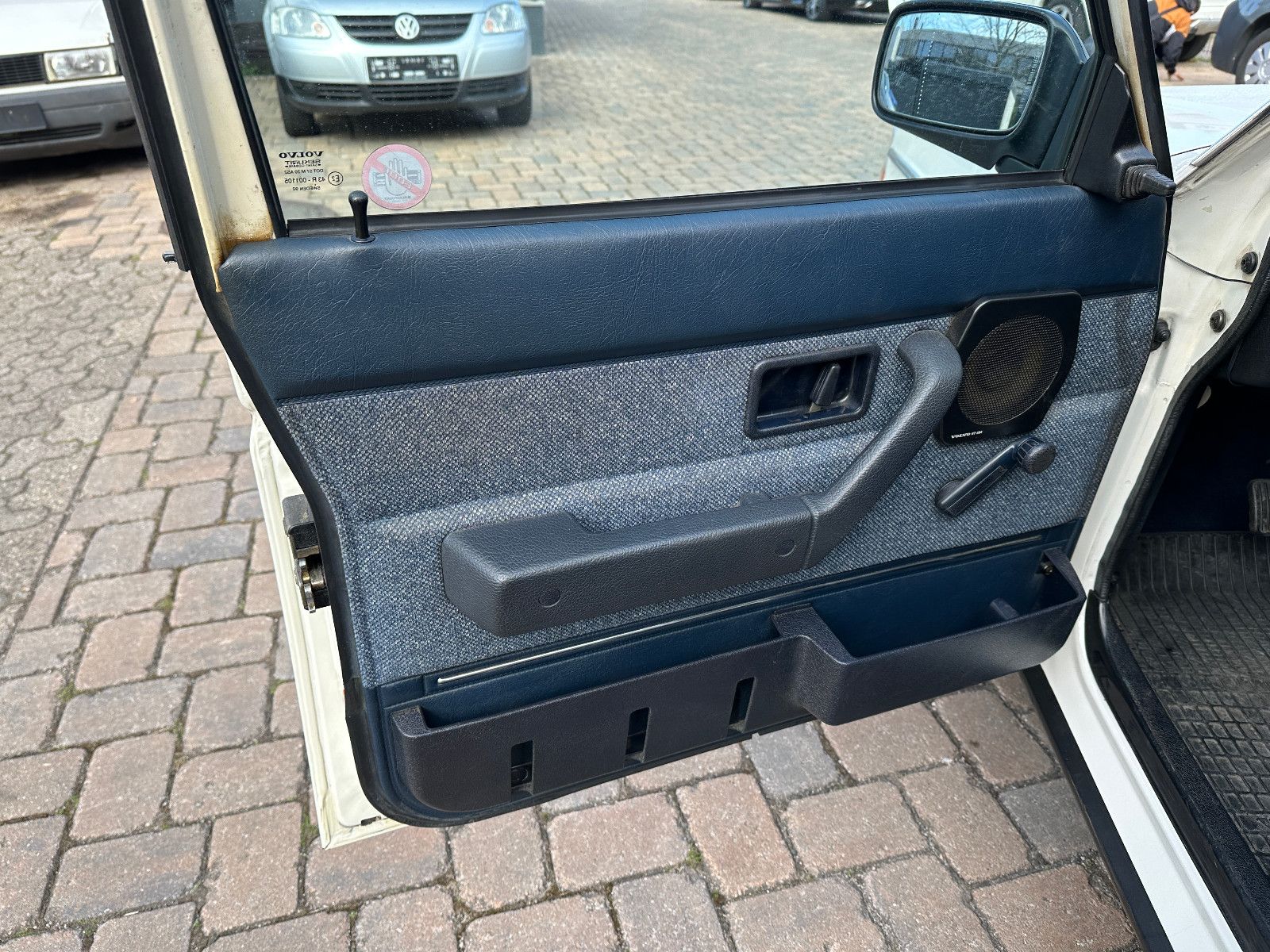 Fahrzeugabbildung Volvo 240 GL Kombi 2.3 115 PS Autom.Alu ABS Servo ZV
