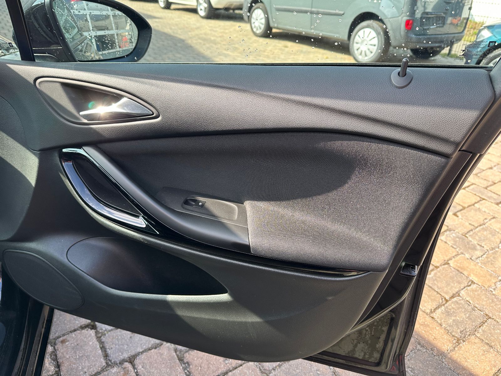 Fahrzeugabbildung Opel Astra K Sports Tourer 118 KW Navi LH SH Alu