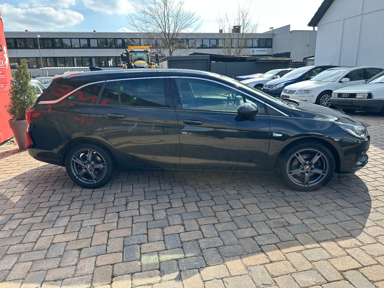 Fahrzeugabbildung Opel Astra K Sports Tourer 118 KW Navi LH SH Alu