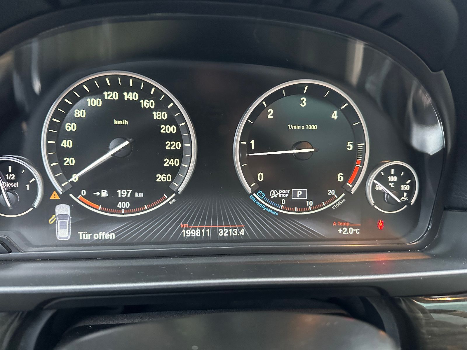 Fahrzeugabbildung BMW 535d 313 PS HU neu Leder Pano Sport SH Navi HU