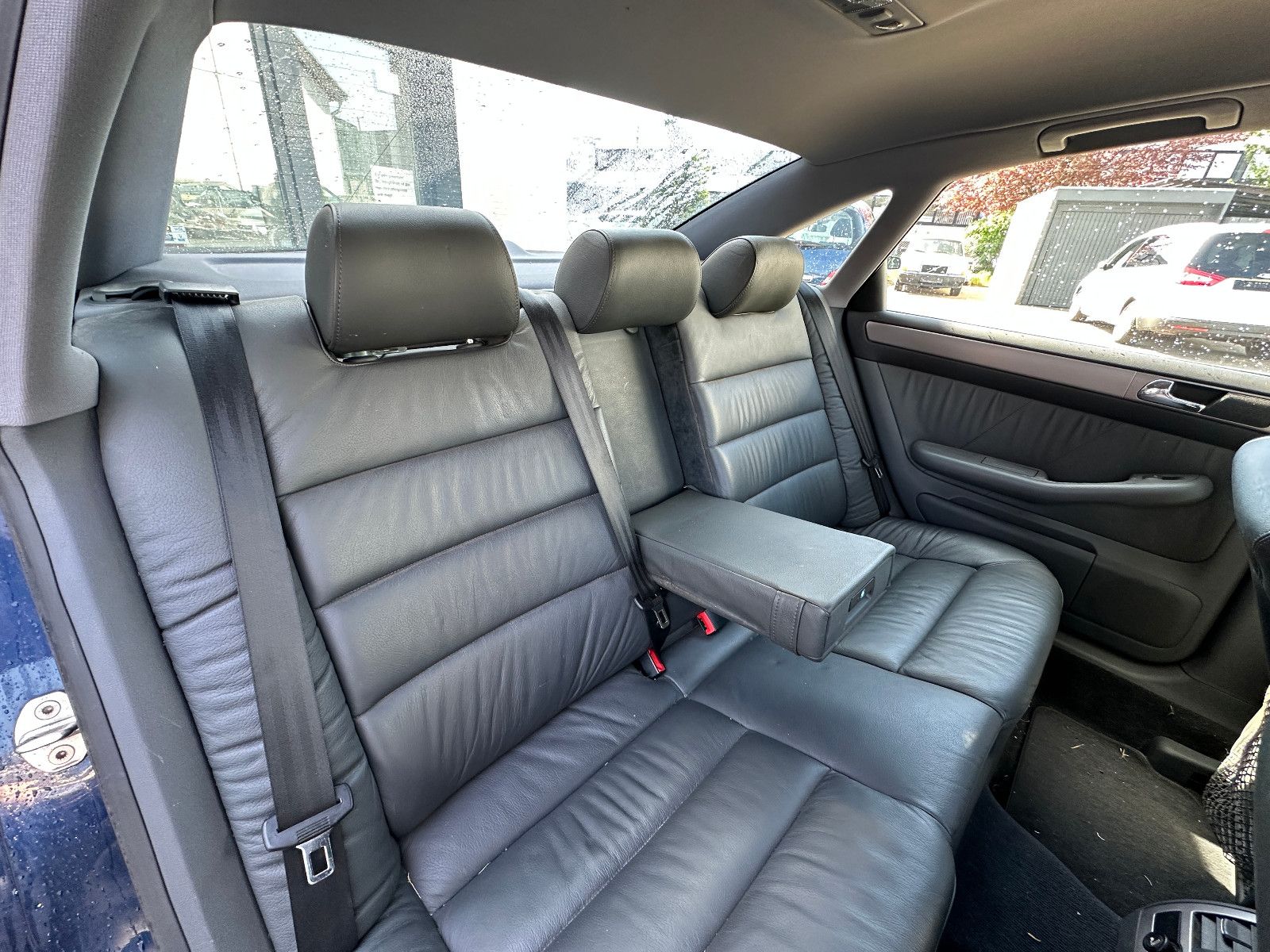 Fahrzeugabbildung Audi A6 2.4 multitronic 163 PS HU neu Leder SH 1.Hand