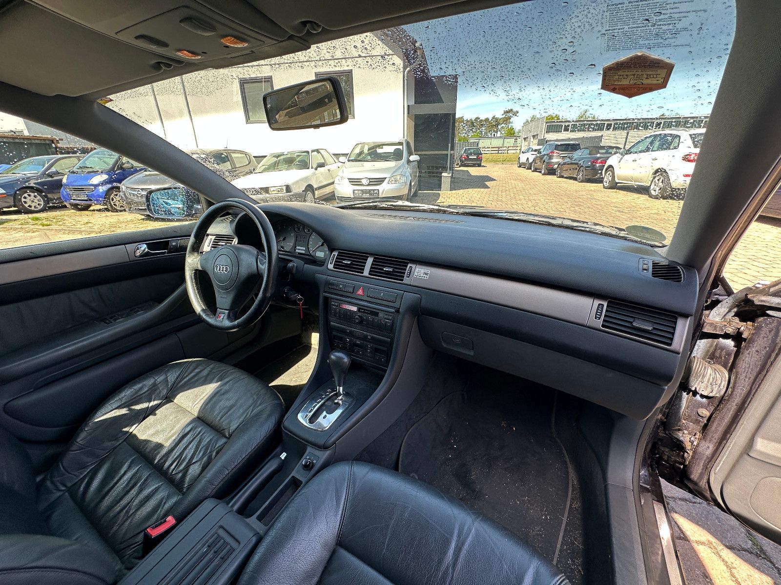Fahrzeugabbildung Audi A6 2.4 multitronic 163 PS HU neu Leder SH 1.Hand