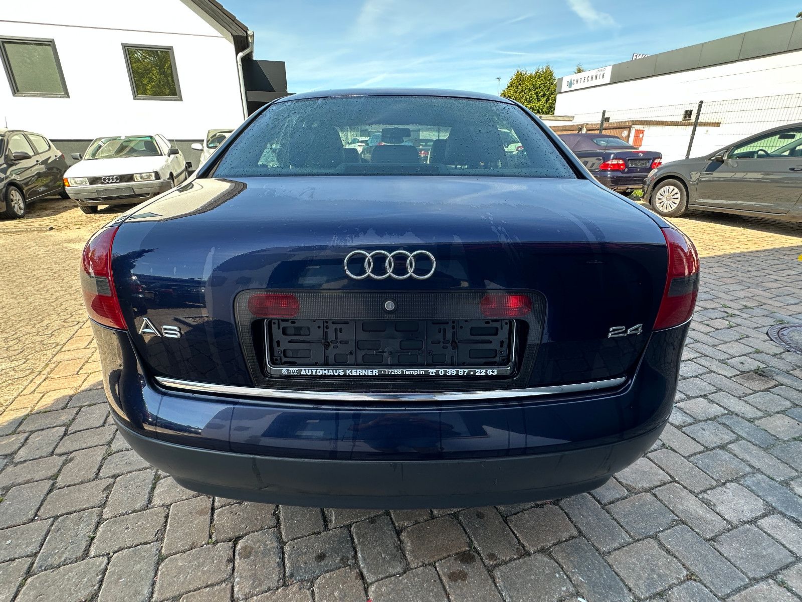 Fahrzeugabbildung Audi A6 2.4 multitronic 163 PS HU neu Leder SH 1.Hand