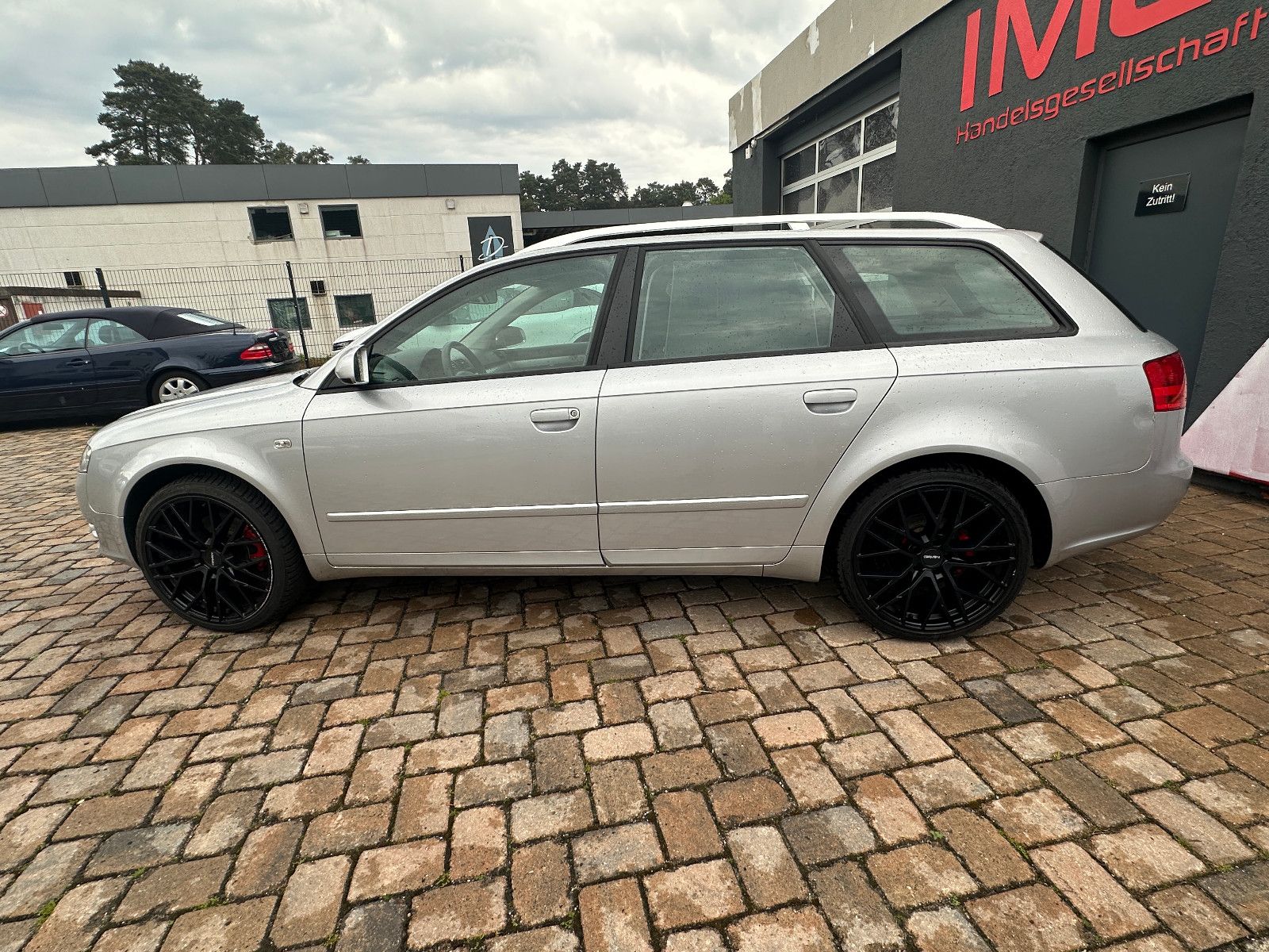 Fahrzeugabbildung Audi A4 Avant 1.8 T quattro HU neu AHK Bi Xenon