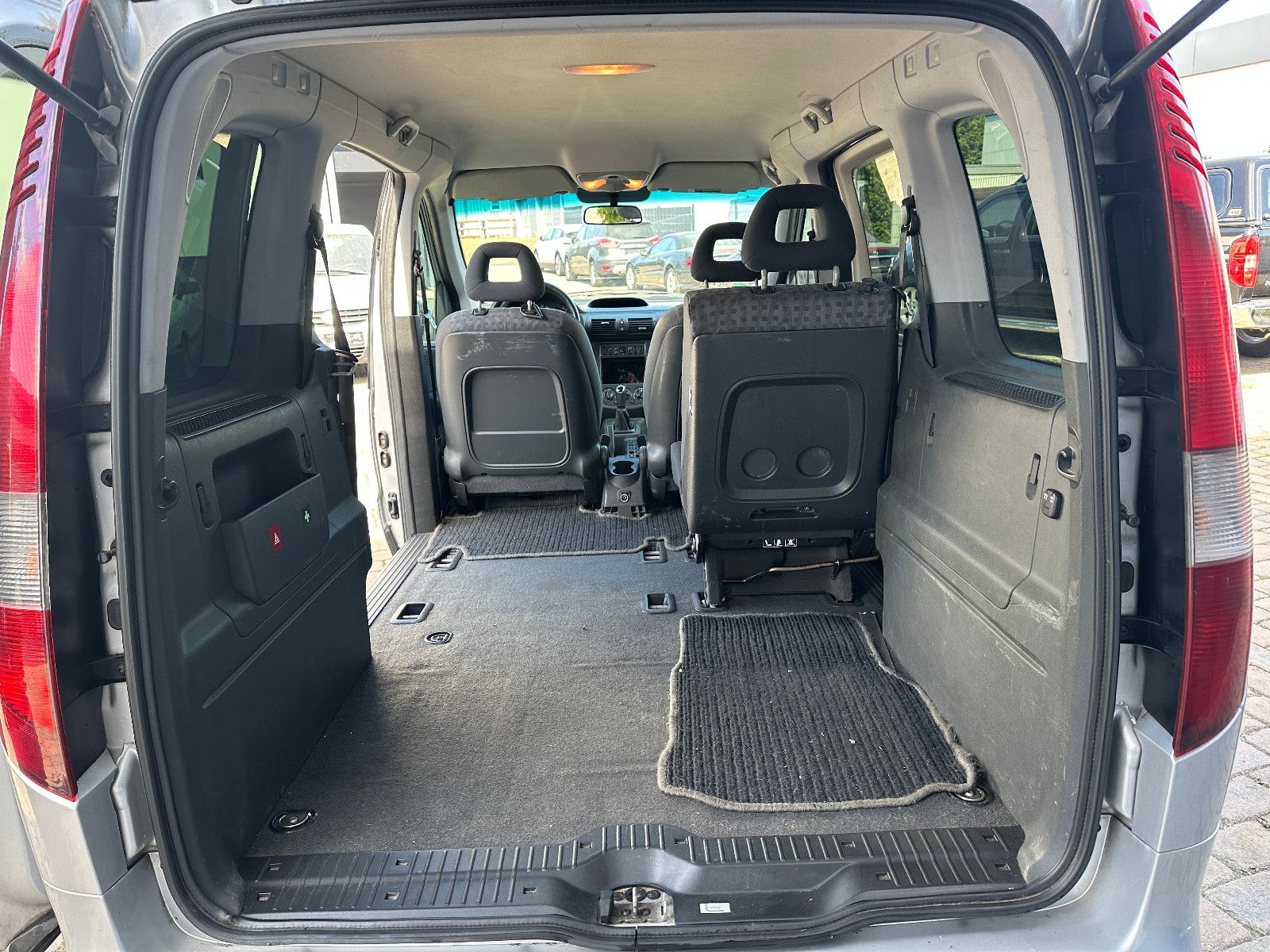 Fahrzeugabbildung Mercedes-Benz Vaneo Compact Van 1.7 CDI HU neu Klima Navi