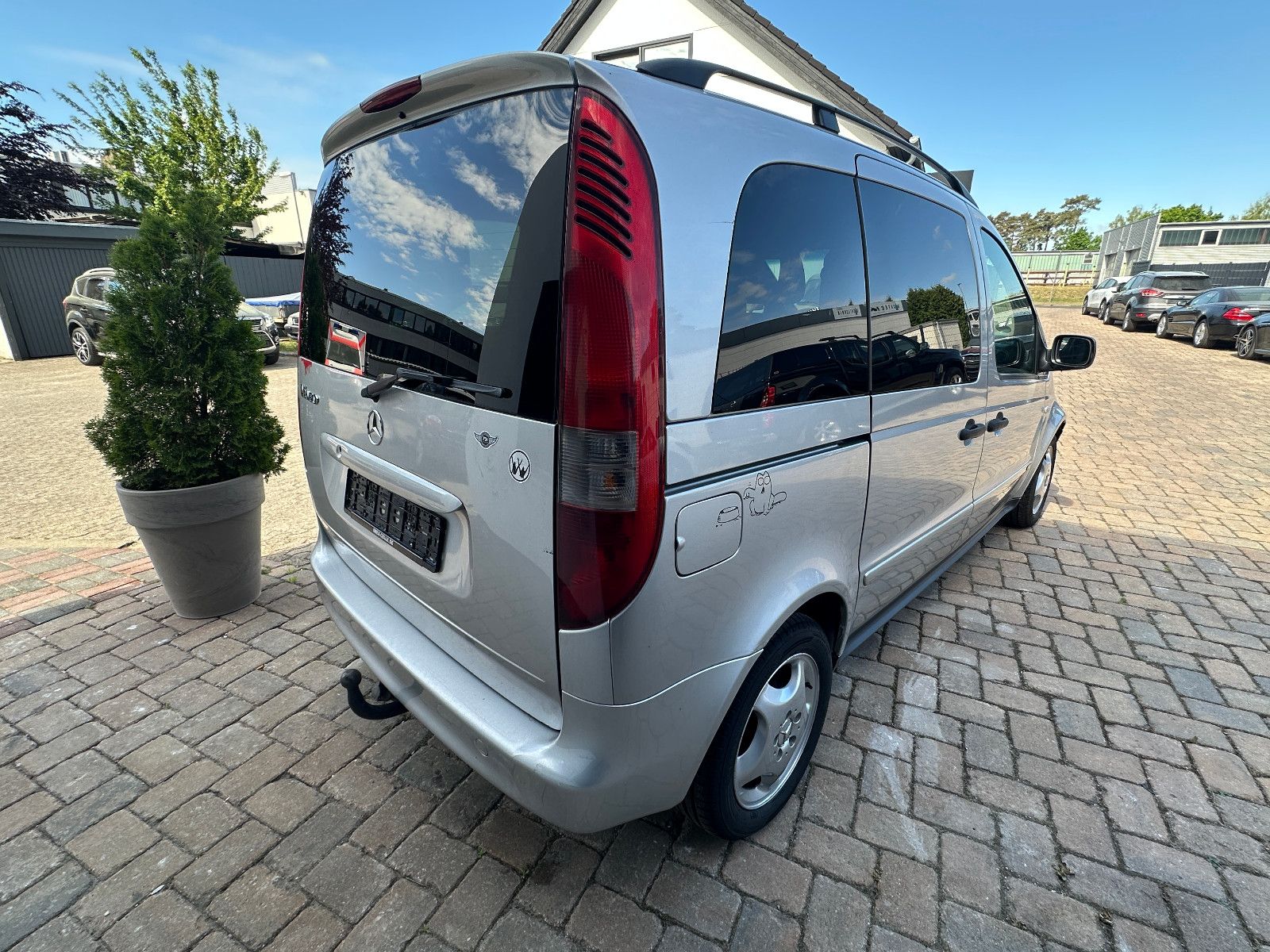 Fahrzeugabbildung Mercedes-Benz Vaneo Compact Van 1.7 CDI HU neu Klima Navi