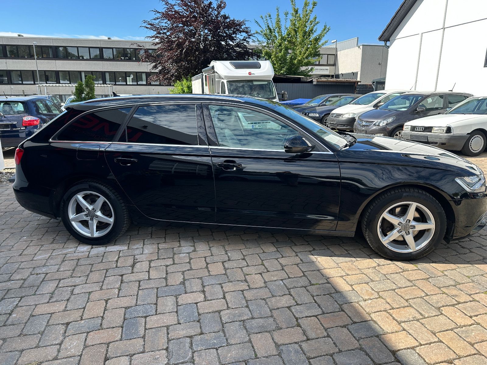Fahrzeugabbildung Audi A6 Avant 3.0 TDI 204 PS HU neu LH SH Navi