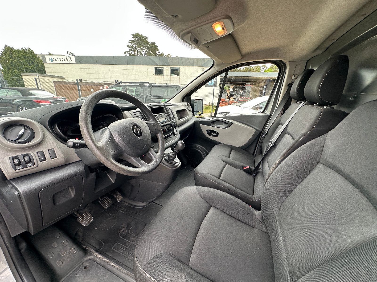 Fahrzeugabbildung Renault Trafic Kasten L1H1 2,7t 95 PS HU neu
