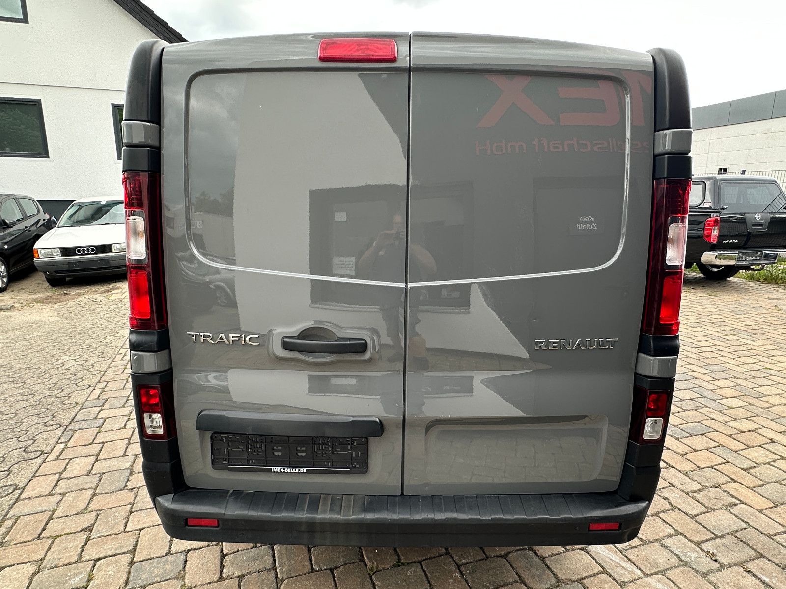 Fahrzeugabbildung Renault Trafic Kasten L1H1 2,7t 95 PS HU neu
