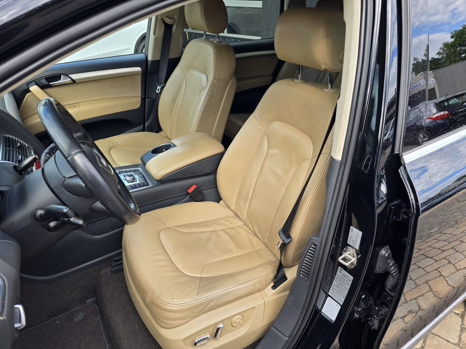 Fahrzeugabbildung Audi Q7 3.0 TDI quattro HU neu AHK Leder navi SH
