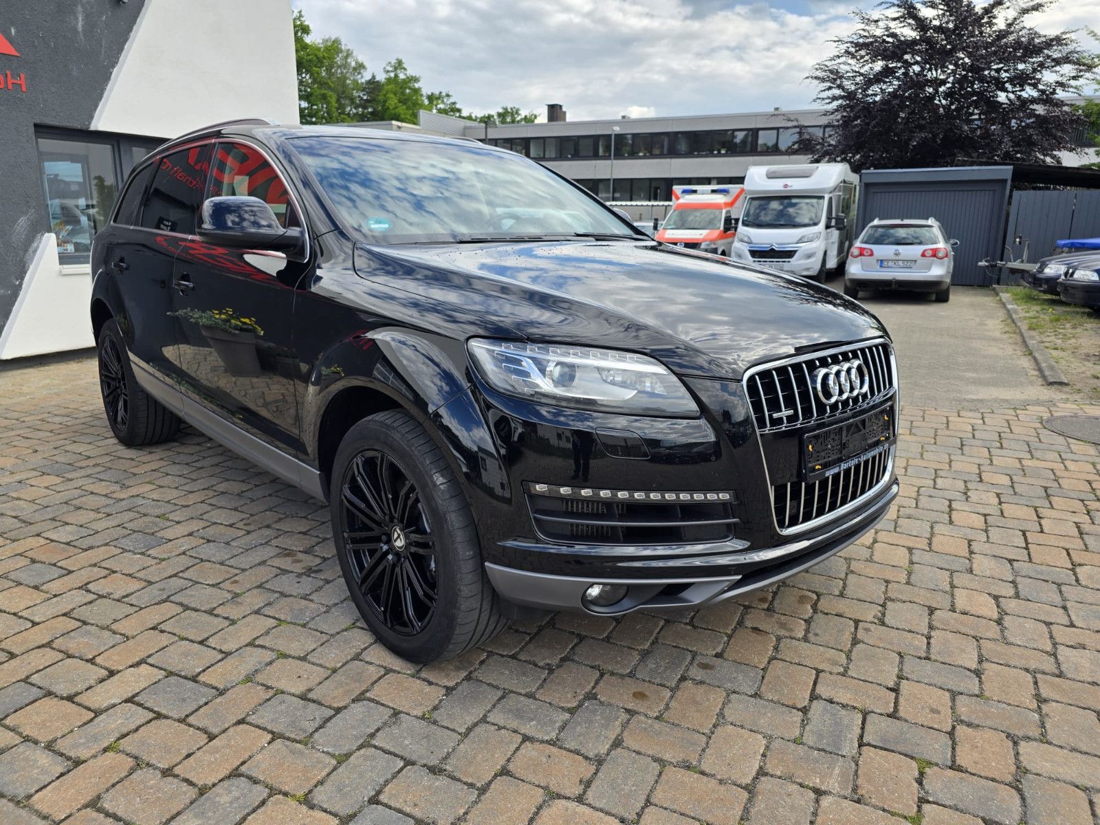 Fahrzeugabbildung Audi Q7 3.0 TDI quattro HU neu AHK Leder navi SH