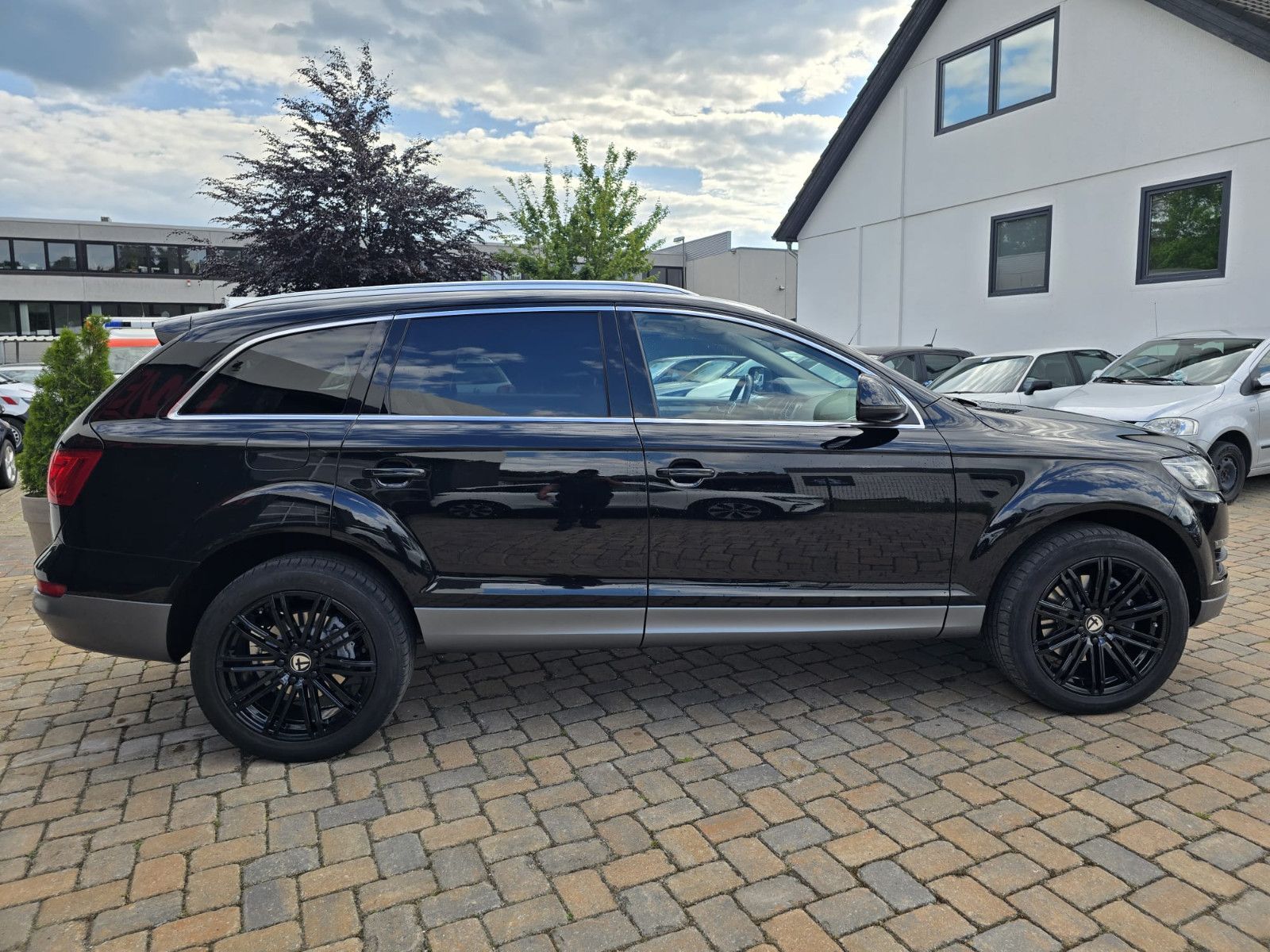Fahrzeugabbildung Audi Q7 3.0 TDI quattro HU neu AHK Leder navi SH