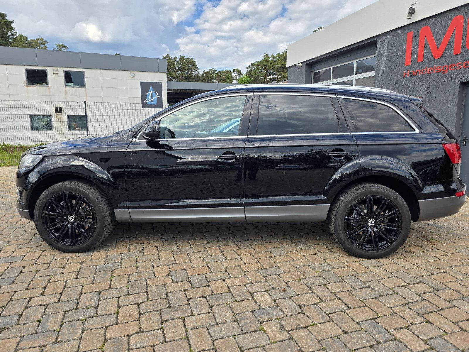 Fahrzeugabbildung Audi Q7 3.0 TDI quattro HU neu AHK Leder navi SH