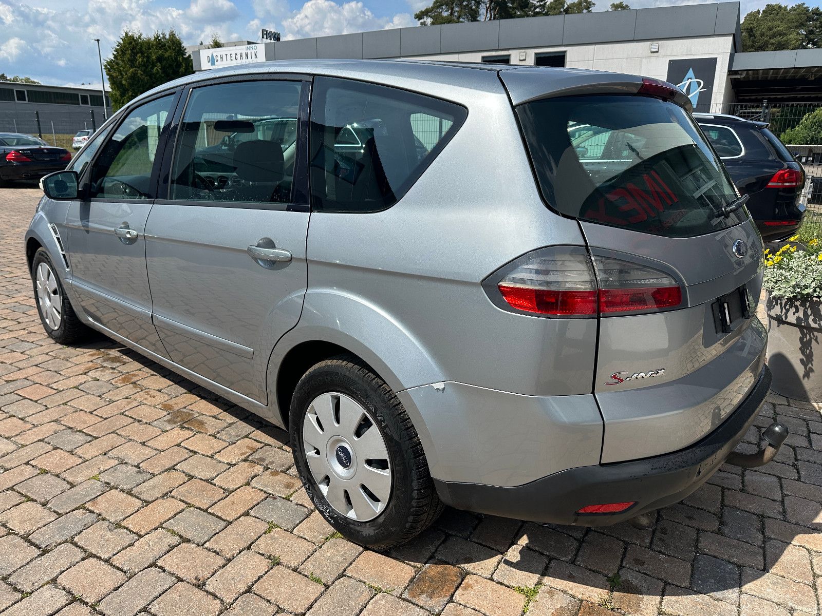 Fahrzeugabbildung Ford S-Max S-MAX Trend 2.0 131 PS Tüv 10/26 Navi