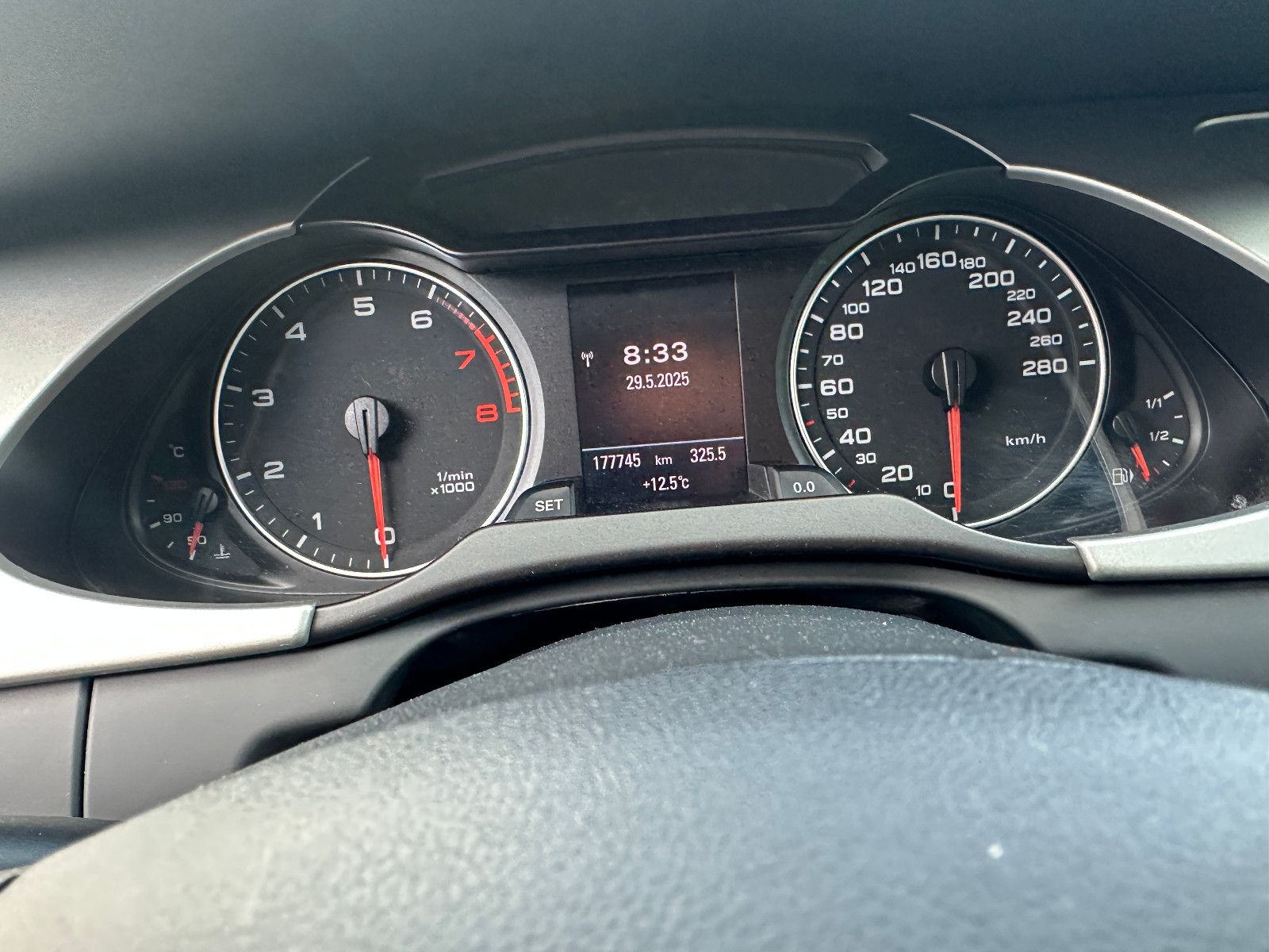 Fahrzeugabbildung Audi A4 Avant Ambiente 1.8 160 PS  Autom. STH