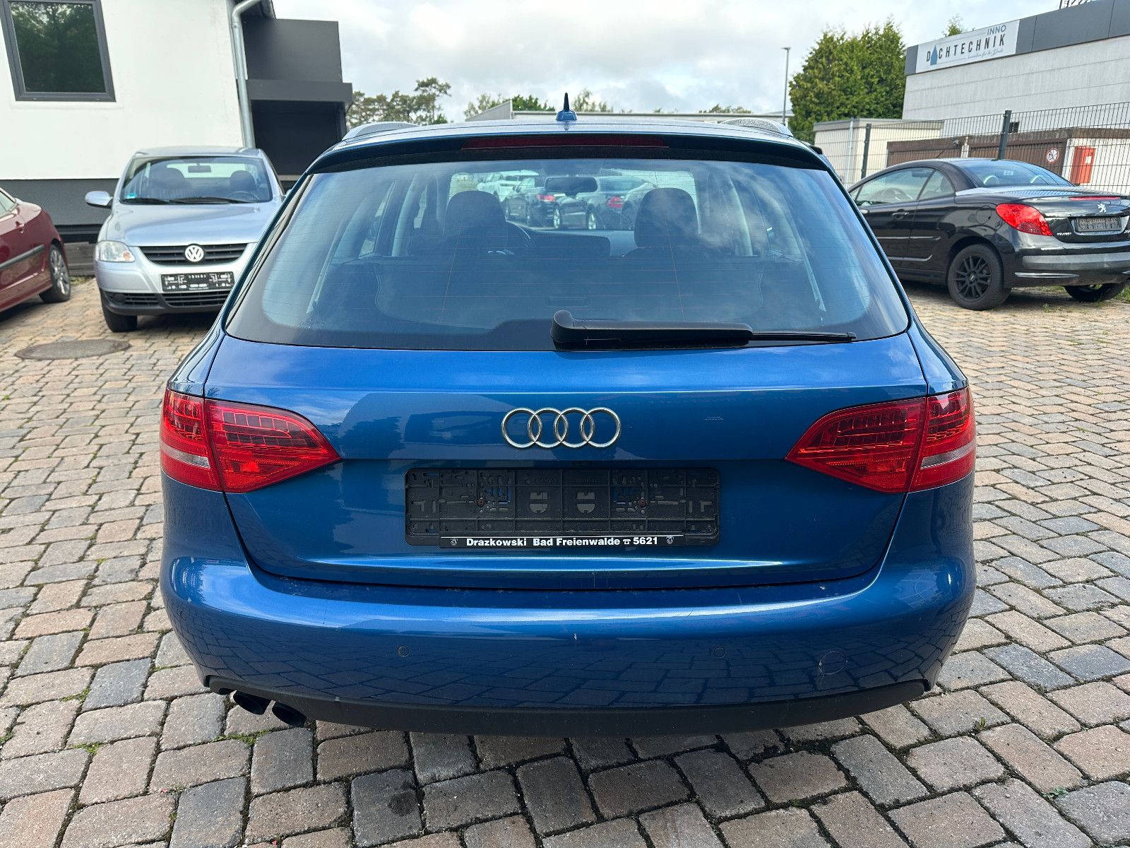 Fahrzeugabbildung Audi A4 Avant Ambiente 1.8 160 PS  Autom. STH