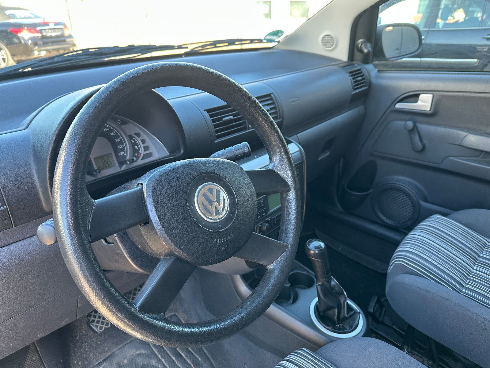 Fahrzeugabbildung Volkswagen Fox Basis 1.2 40 KW Tüv neu sehr sauber