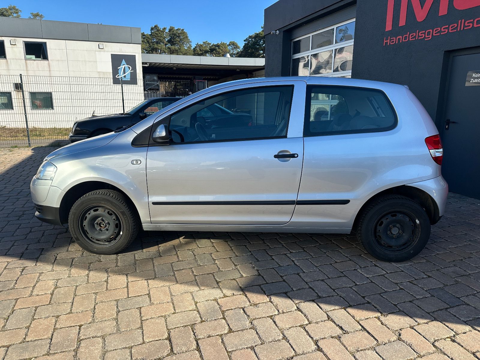 Fahrzeugabbildung Volkswagen Fox Basis 1.2 40 KW Tüv neu sehr sauber