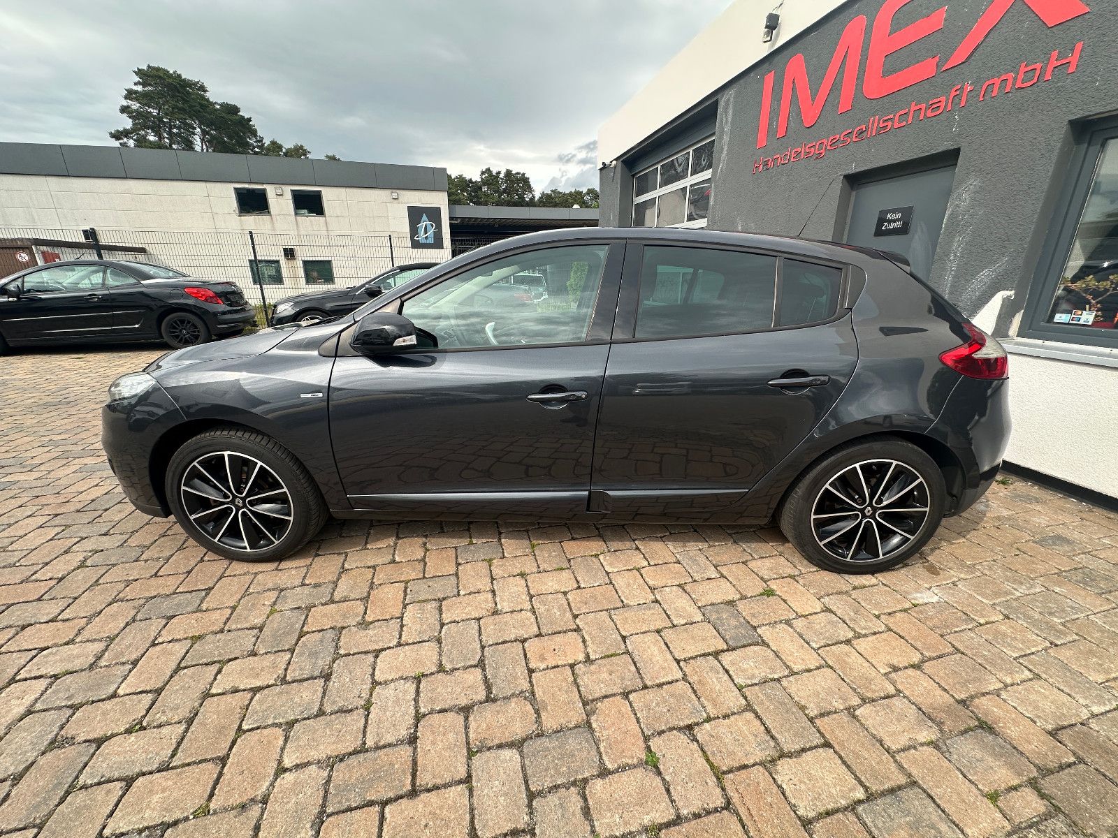 Fahrzeugabbildung Renault Megane III Lim. 5-trg. BOSE Edition HU neu Navi