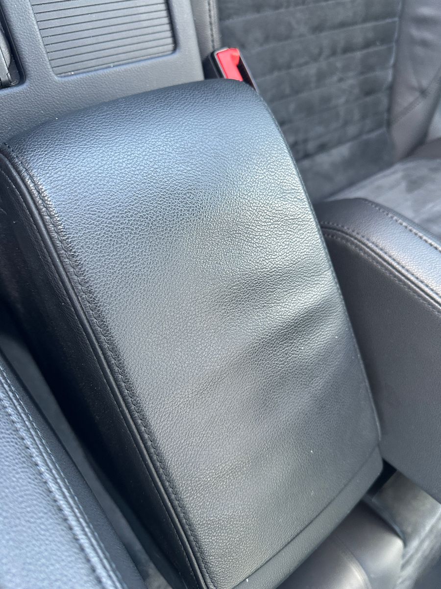 Fahrzeugabbildung Volkswagen Passat Highline 4Motion 239  PS Pano