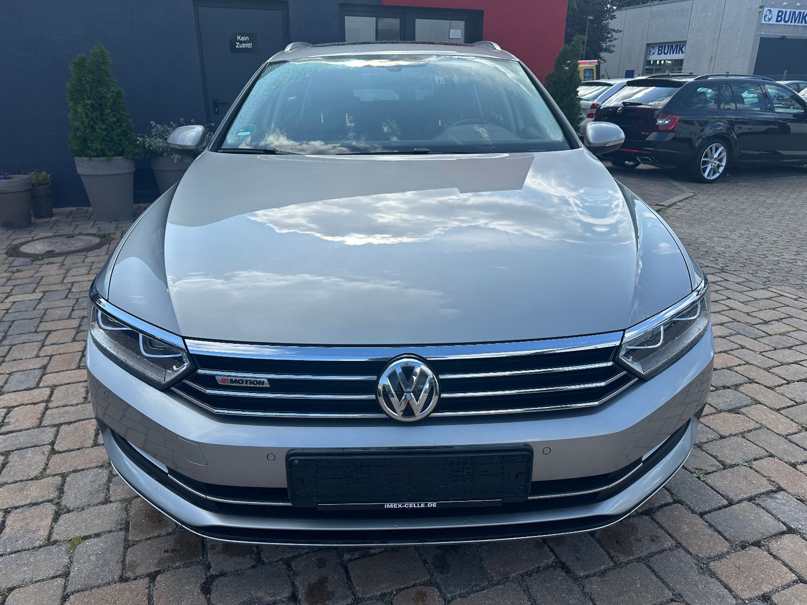 Fahrzeugabbildung Volkswagen Passat Highline 4Motion 239  PS Pano