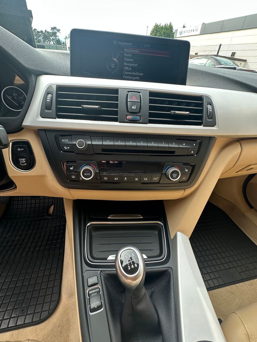 Fahrzeugabbildung BMW BMW 335 i HU neu Navi Leder LED SH S/W