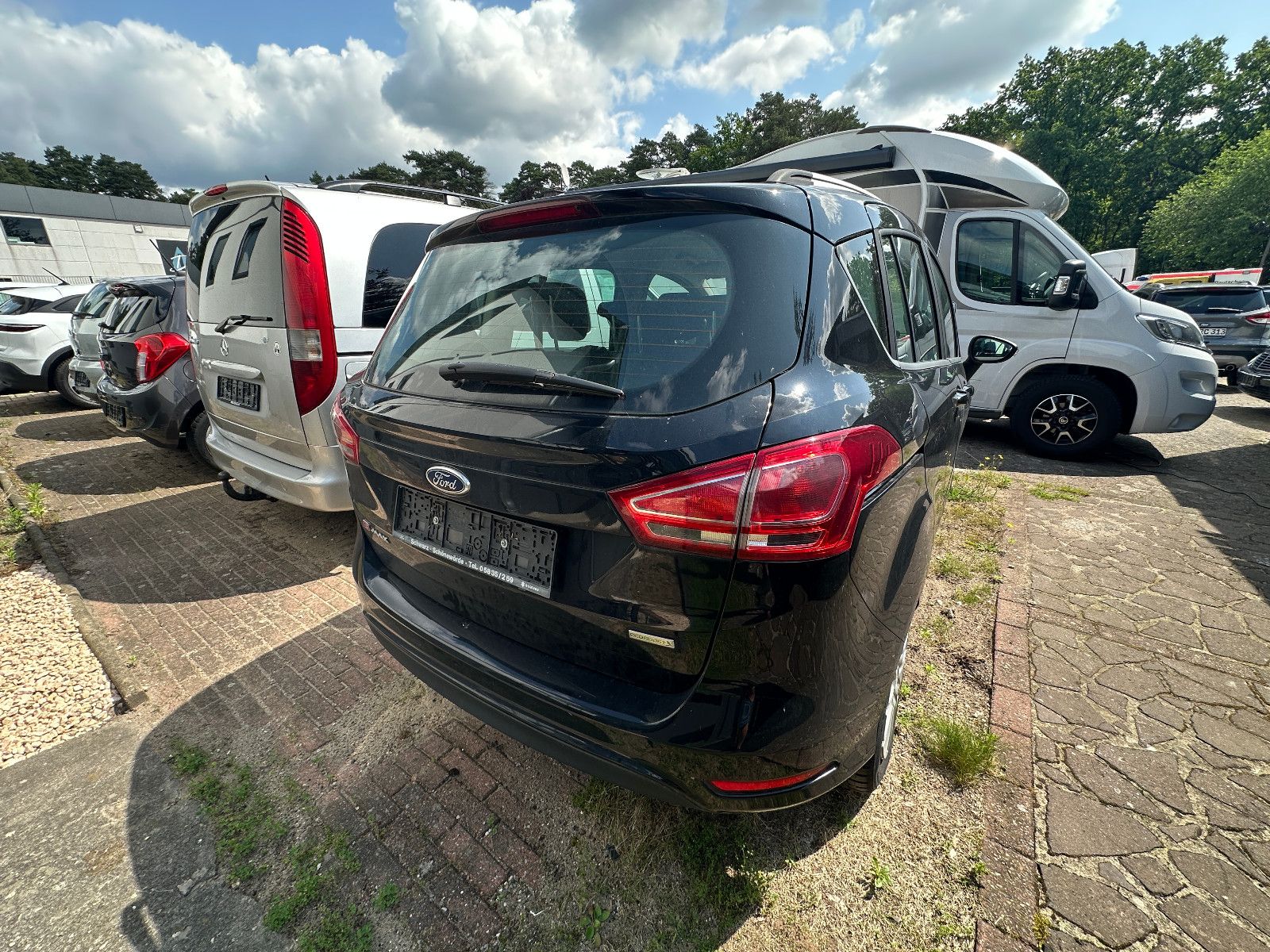 Fahrzeugabbildung Ford B-Max Trend 1.0 101 PS Motorschaden Zahnriemen!!
