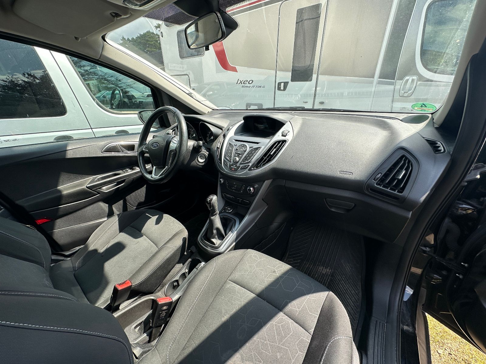 Fahrzeugabbildung Ford B-Max Trend 1.0 101 PS Motorschaden Zahnriemen!!