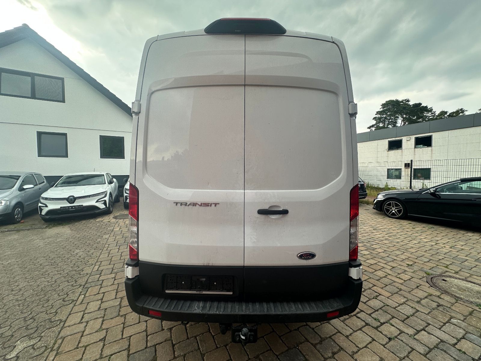 Fahrzeugabbildung Ford Transit Kasten 350 L3 Trend Klima Navi AHK