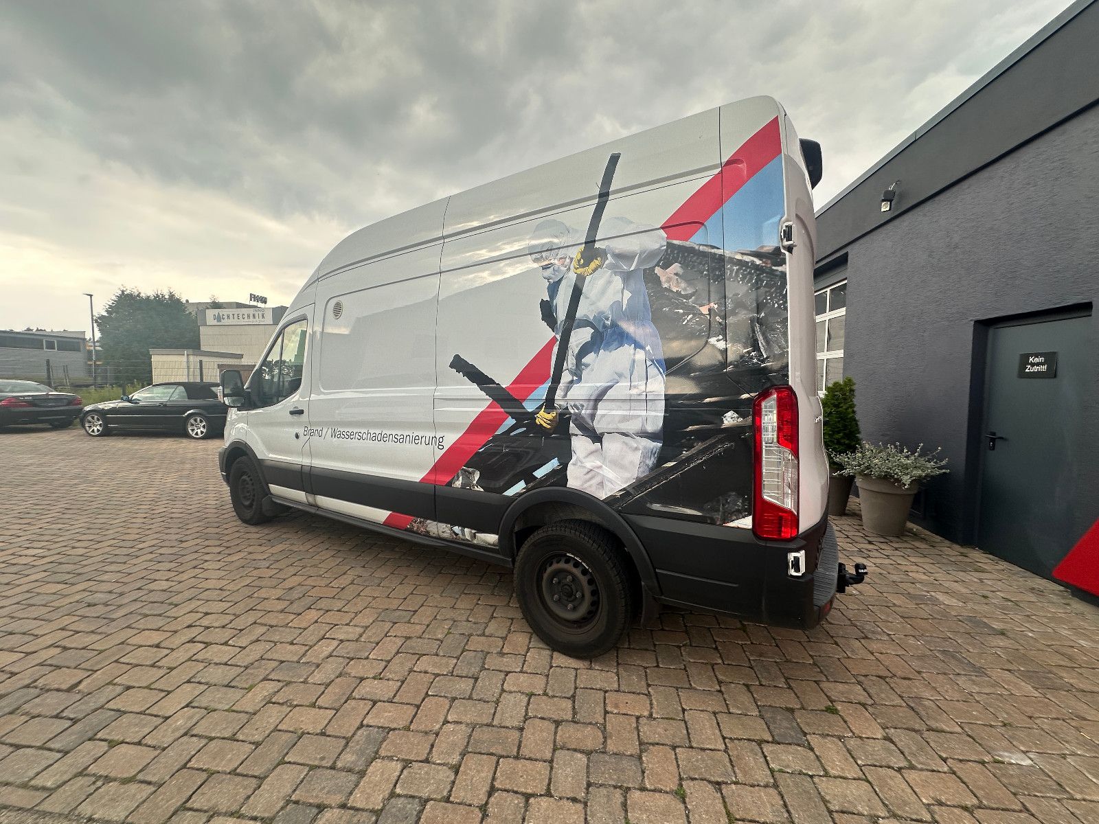 Fahrzeugabbildung Ford Transit Kasten 350 L3 Trend Klima Navi AHK