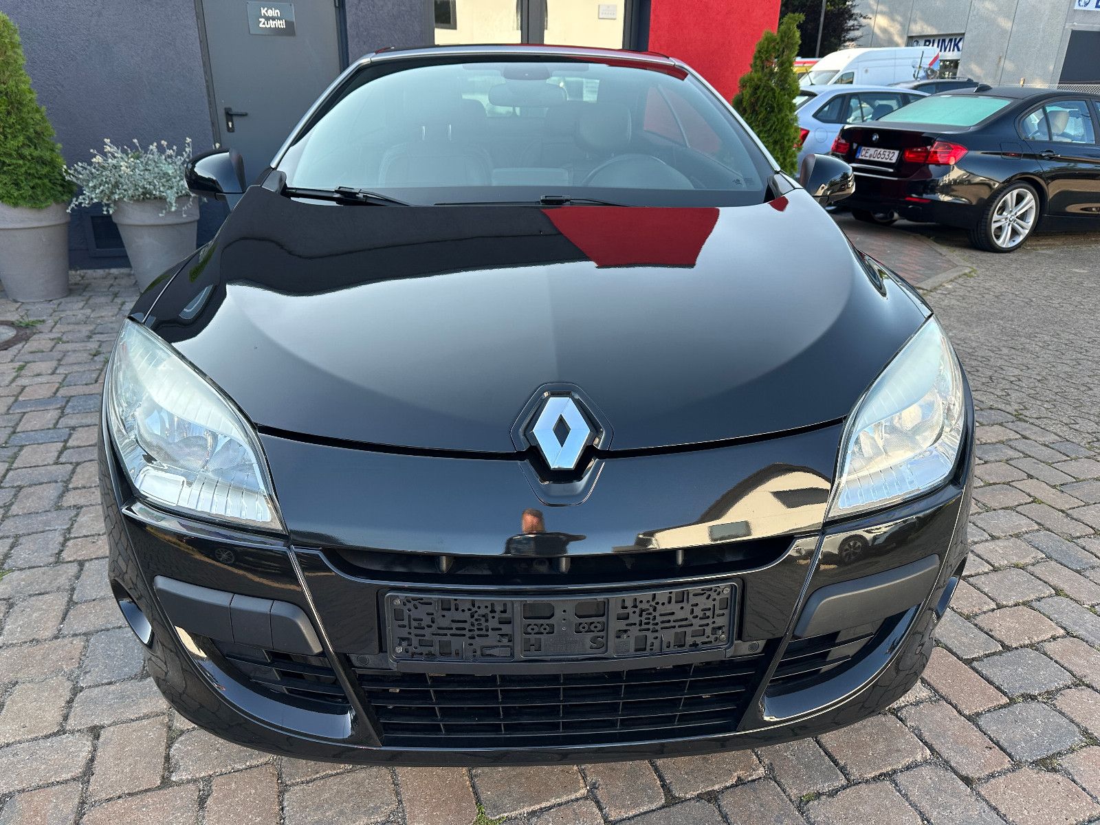 Fahrzeugabbildung Renault Megane Cabrio Luxe 2.0 140 PS Leder Navi SH