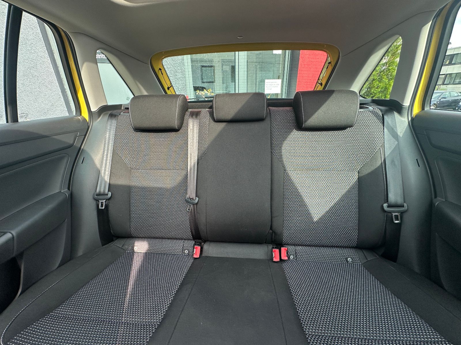 Fahrzeugabbildung Skoda Rapid  Style Plus 1.2 86 PS Pano Sport Xenon