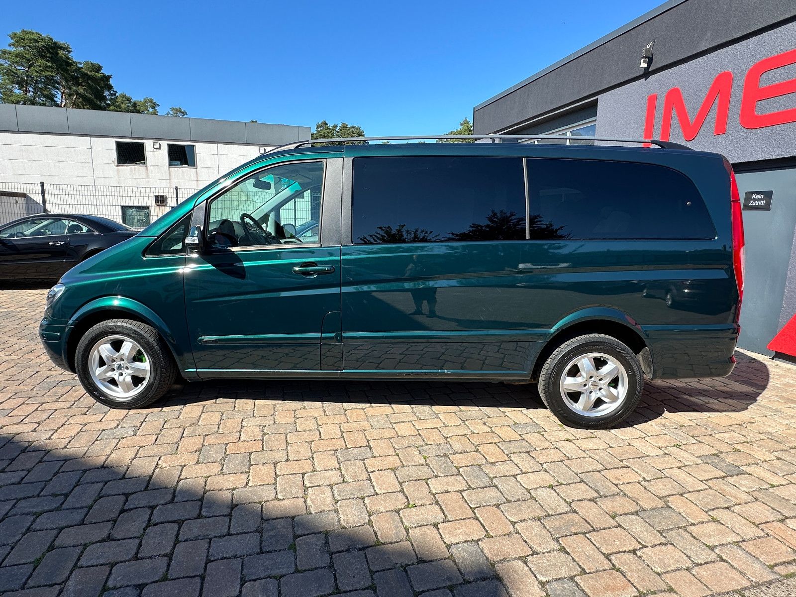 Fahrzeugabbildung Mercedes-Benz Viano Fun 2.2 CDI lang HU neu guter Zustand SH