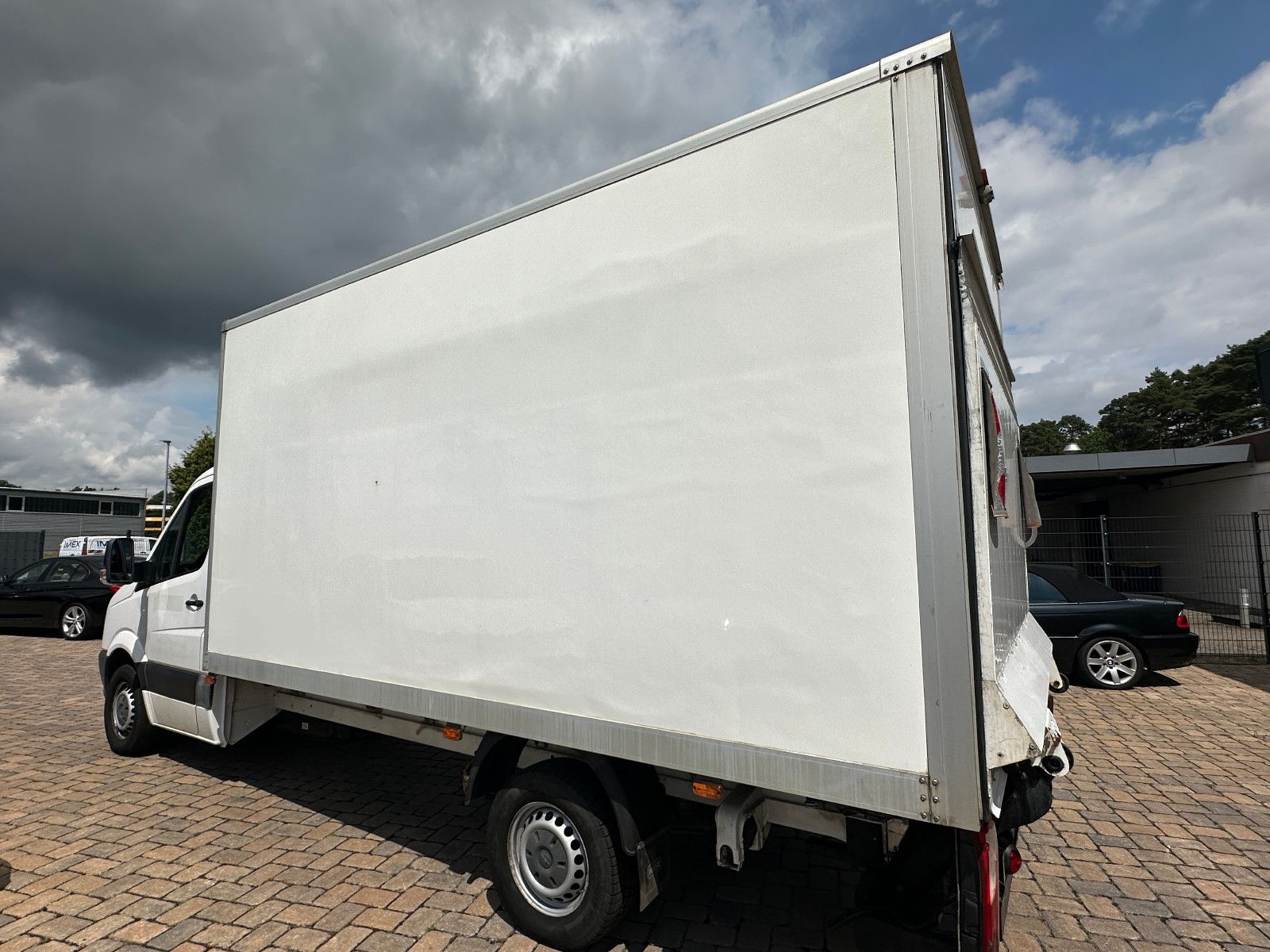 Fahrzeugabbildung Volkswagen Crafter Koffer 35 lang L3 2.0 136 PS HU neu