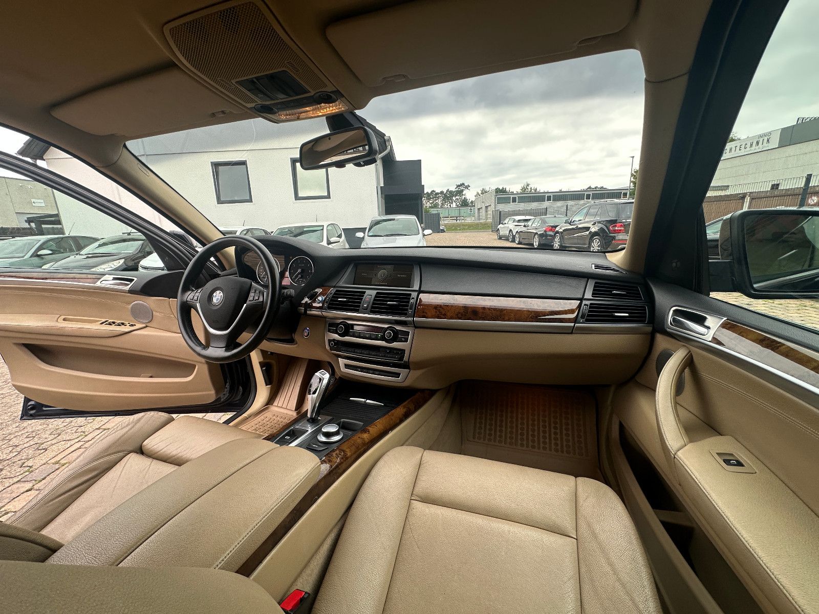 Fahrzeugabbildung BMW X5 4.8i 354 PS HU Leder AHK Prins LPG Gas!!!