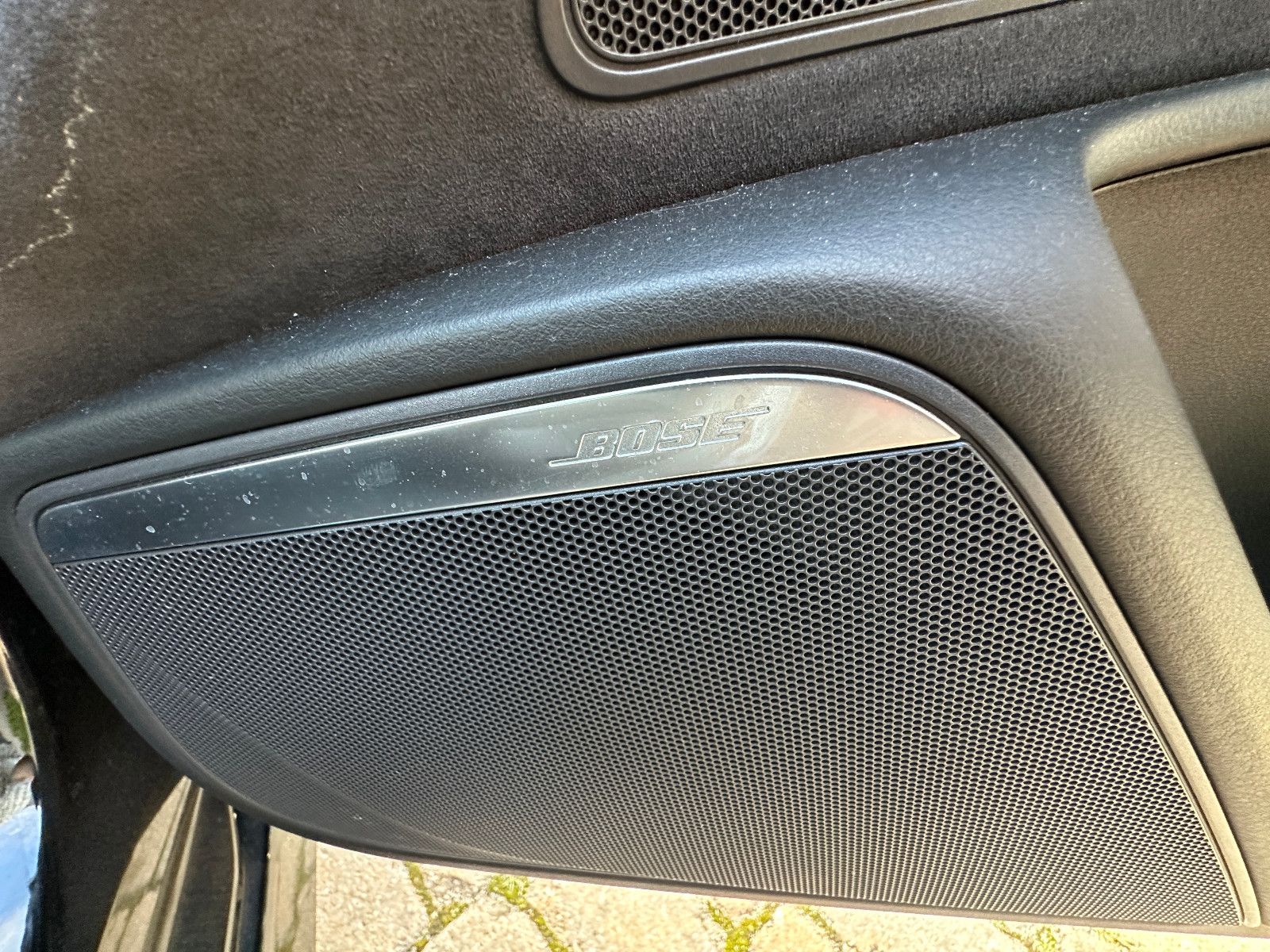 Fahrzeugabbildung Audi A6 Avant 3.0 TDI quattro 272 PS HUD LED Bose