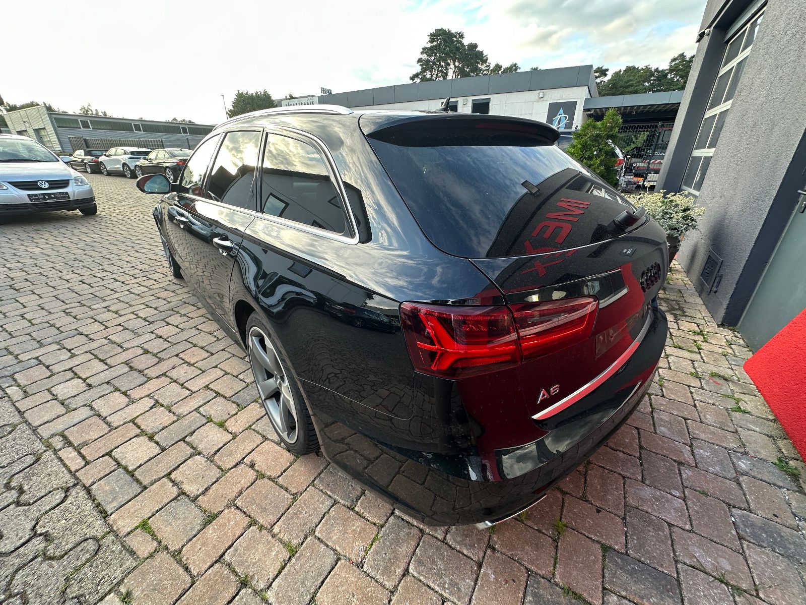 Fahrzeugabbildung Audi A6 Avant 3.0 TDI quattro 272 PS HUD LED Bose