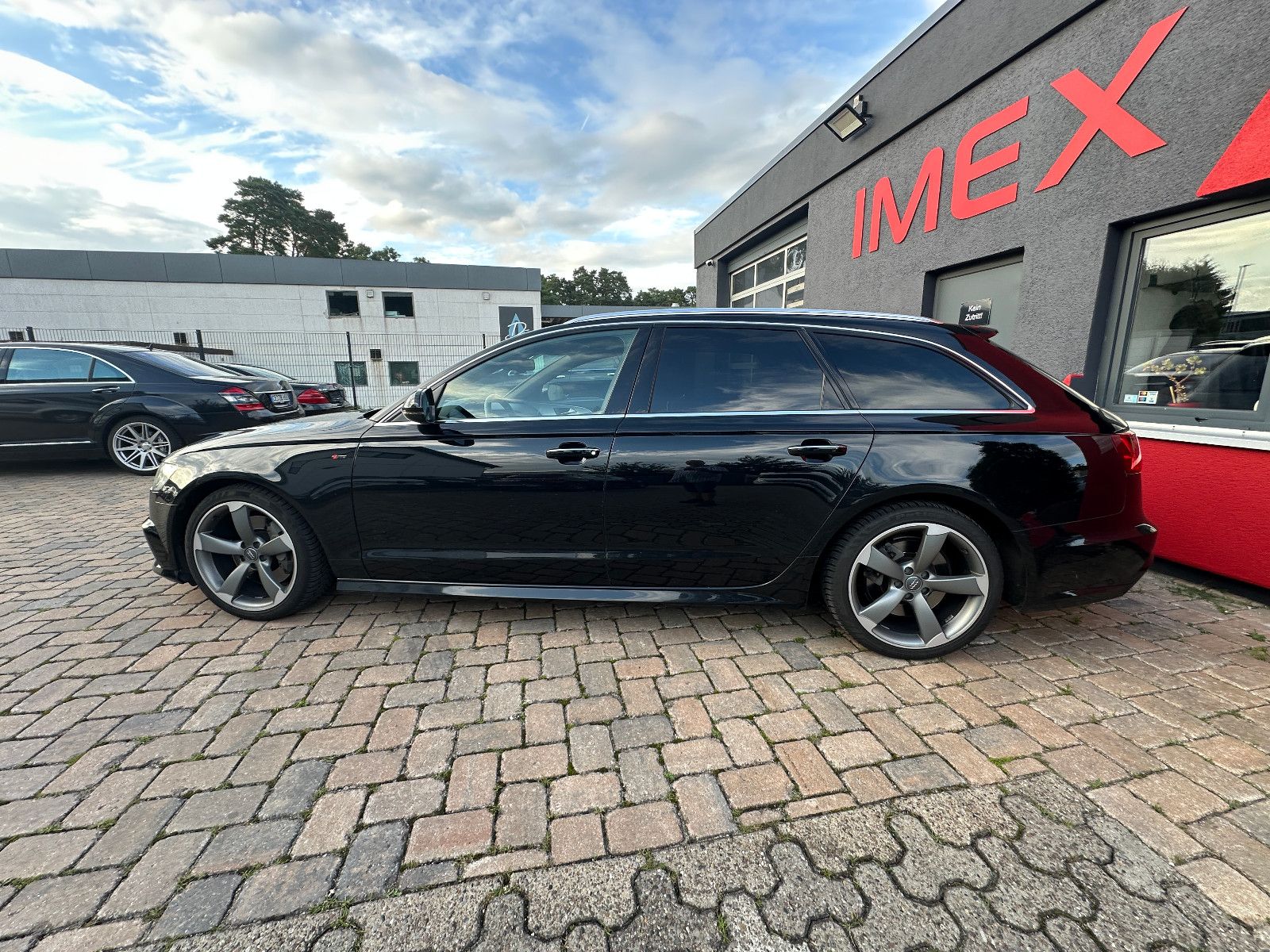 Fahrzeugabbildung Audi A6 Avant 3.0 TDI quattro 272 PS HUD LED Bose