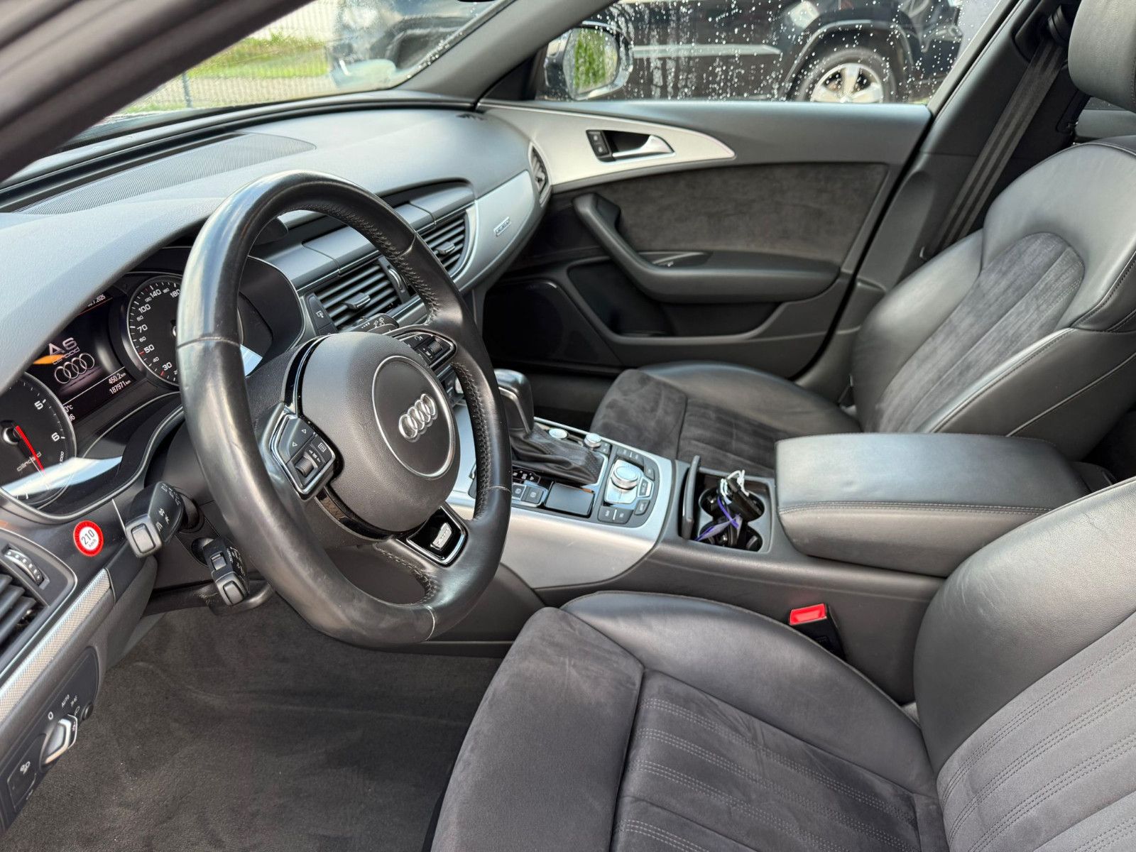 Fahrzeugabbildung Audi A6 Allroad quattro 3.0 TDI 313 PS AHK 2.5t LED