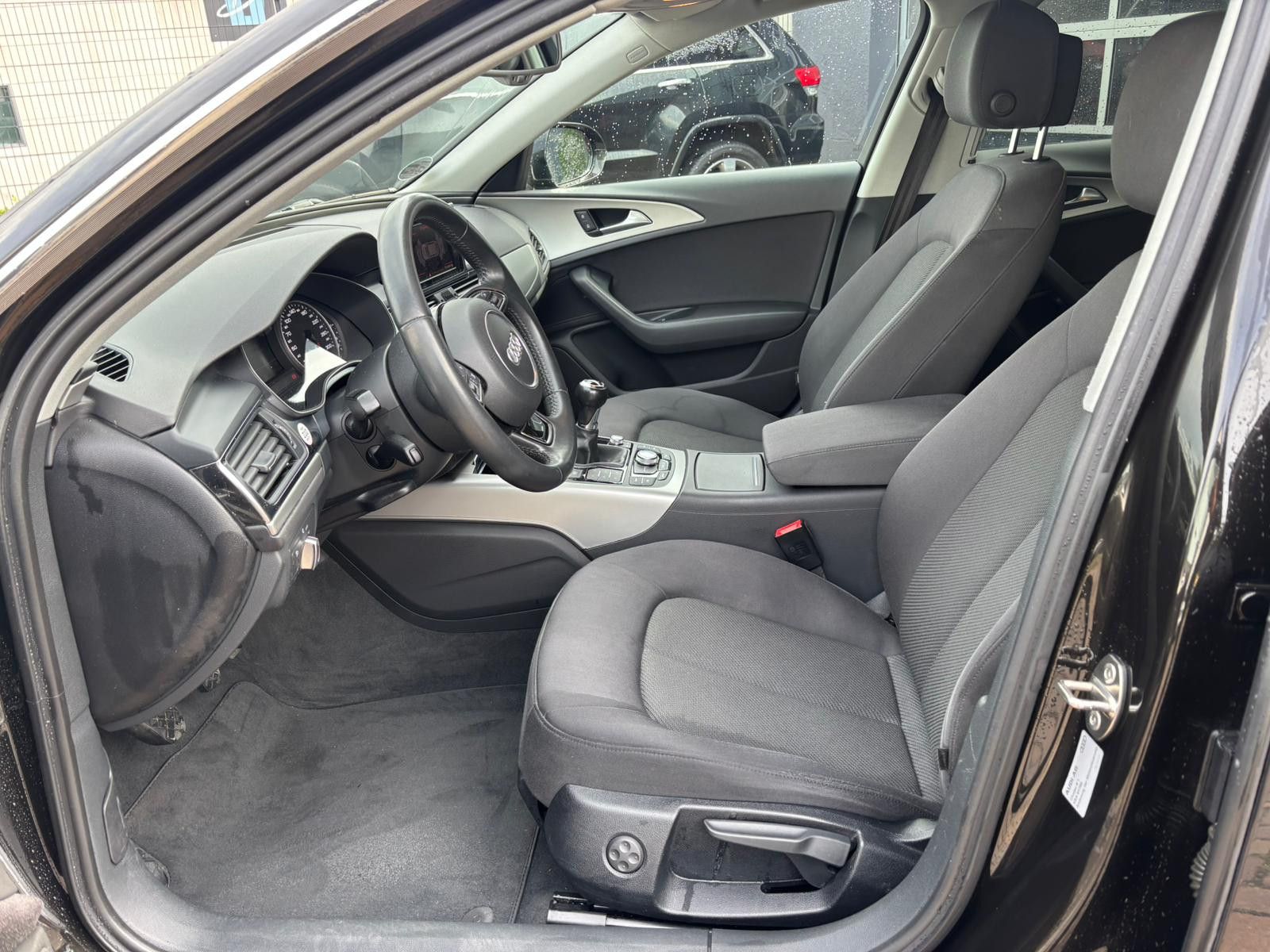 Fahrzeugabbildung Audi A6 Avant 3.0 TDI HU 3/27 Navi Bi Xenon SH