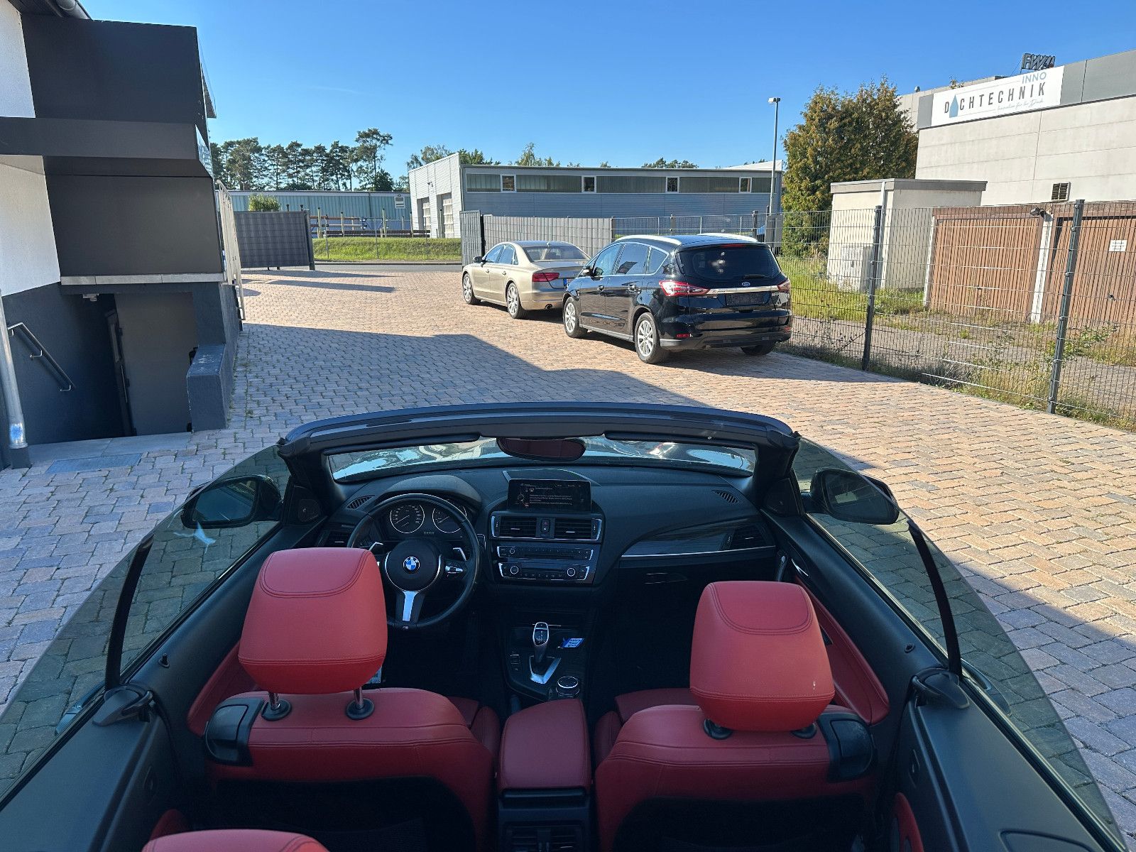 Fahrzeugabbildung BMW 2 Cabrio 228 i  M Paket  HU neu Leder Bi Xenon