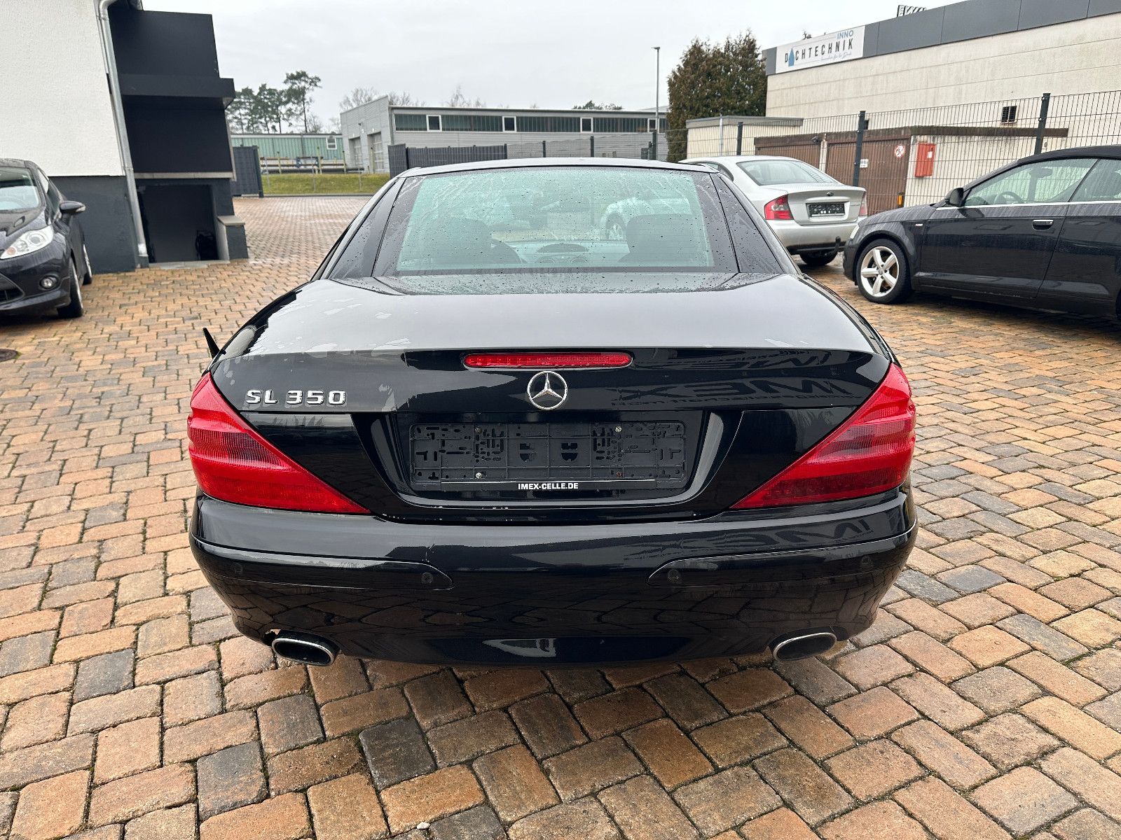 Fahrzeugabbildung Mercedes-Benz SL 350